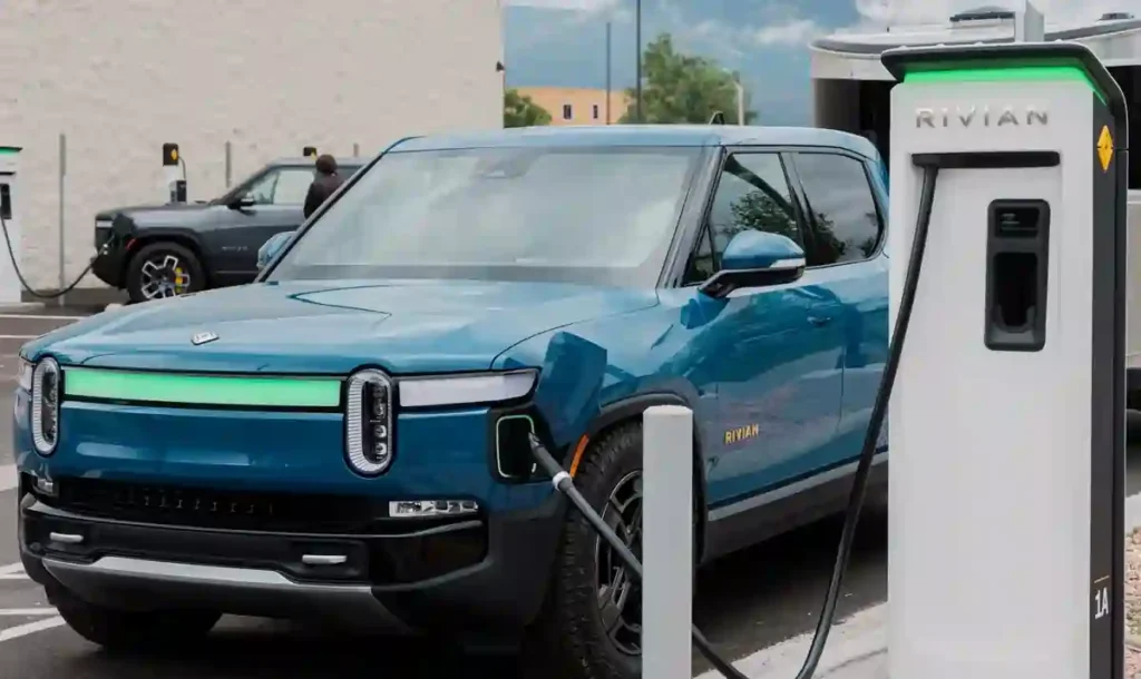 ABOUT RIVIAN SUV